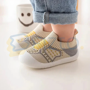 Tênis Meia Baby em Malha Respirável Knit