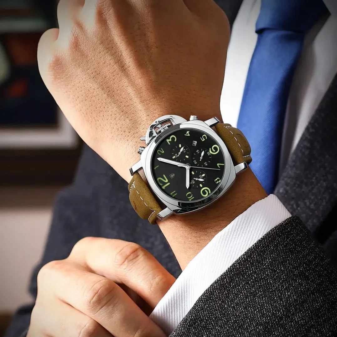 Relógio Lorvos com Pulseira de Couro